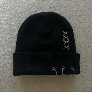 HOTTOPIC PIERCED BEANIE